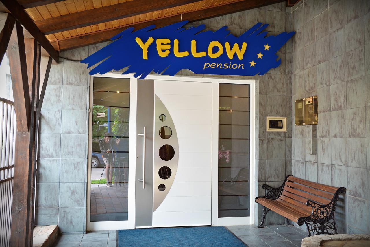 טימישוארה Pension Yellow מראה חיצוני תמונה